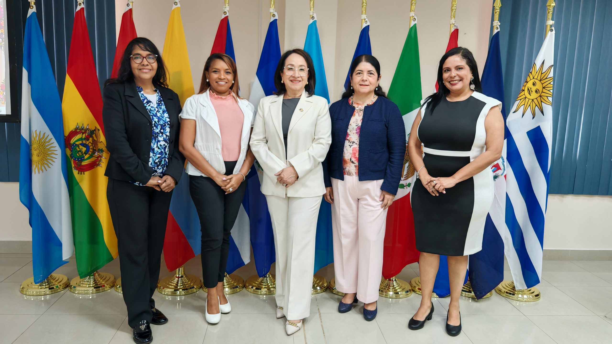 El Consejo Académico y Administrativo de la UDELAS aprobó la creación del Instituto de la Mujer