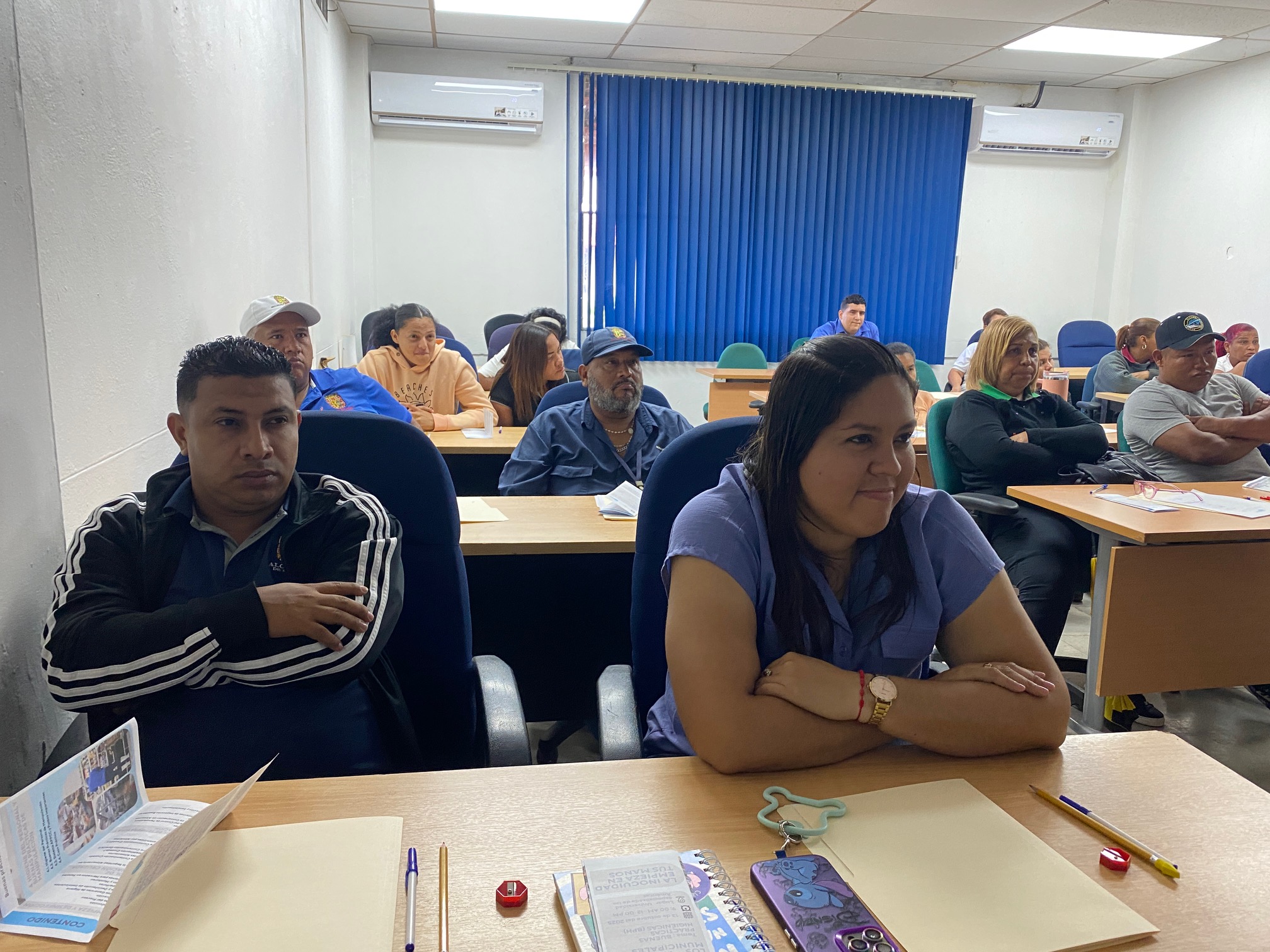 Estudiantes de Biotecnología de Alimentos capacitan a inspectores de mercados municipales