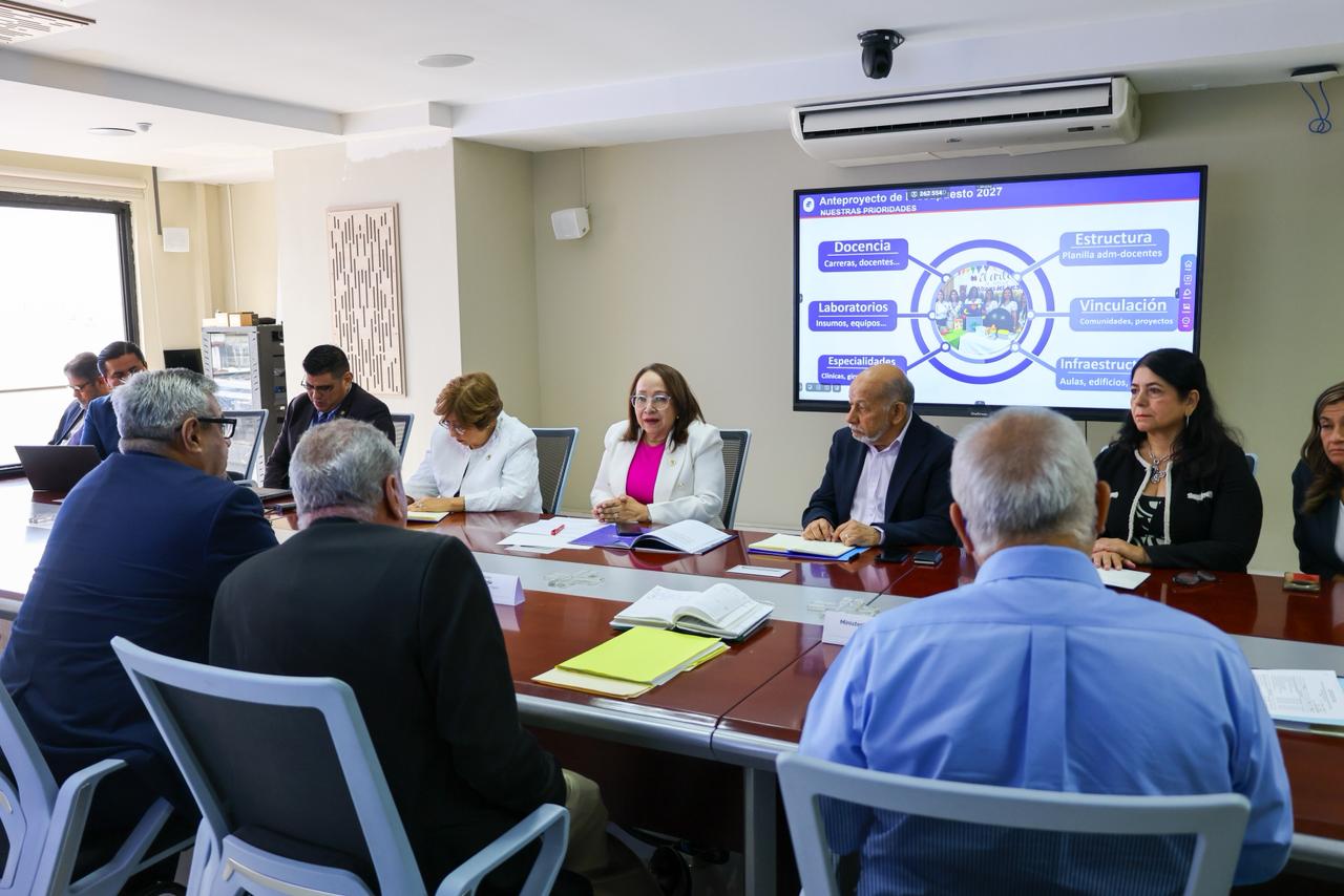 UDELAS sustenta su vista presupuestaria ante el Ministerio de Economía y Finanzas