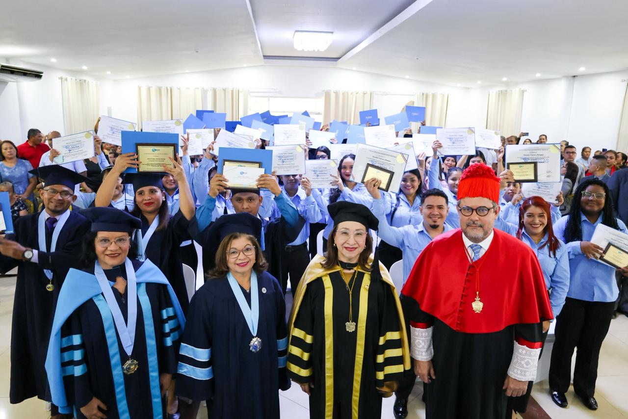 71 nuevos profesionales se gradúan del Programa Académico El Empalme